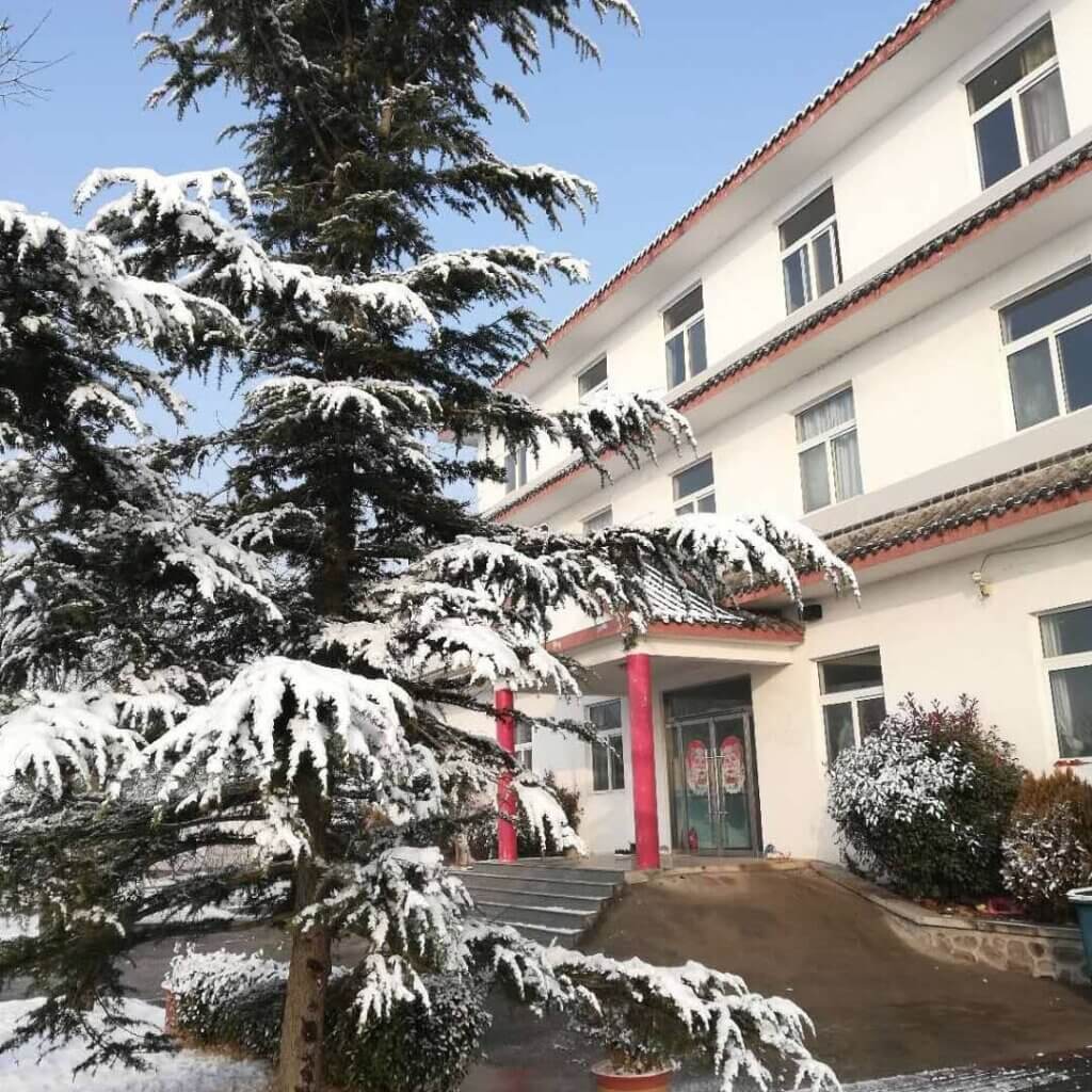 Maling Academy in snow (1)